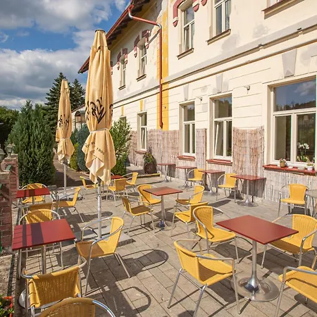 V Parku Penzion 3*